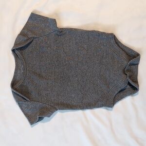 Old Navy Onesie in Grey 3-6 Month